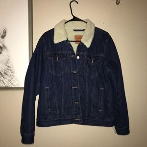 Levi’s Denim Jacket with Shearling